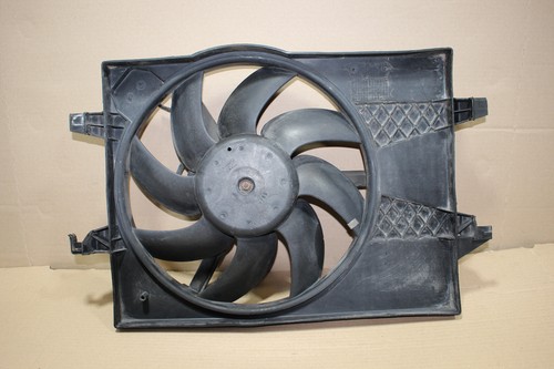 Elektrolüfter Kühlerlüfter 8240451 Ford Fiesta Fusion Bj,06