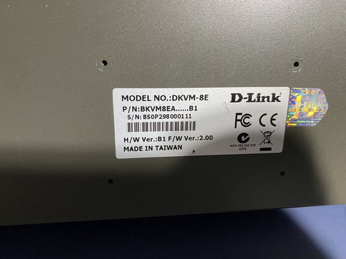 D-Link 8-Port Rack-Mounted KVM Switch DKVM-8E) With Power Cord. - Picture 4 of 9