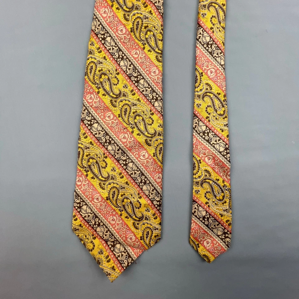 "Corbata de Colección Zindler's Cuello Paisley Rayas Hecha en EE. UU. Dacron Poliéster 61"" x 4""" Foto 3 de 4