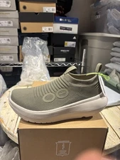 Oofos Men’s Oomy Zen Foliage Green $159 MSRP Size 13