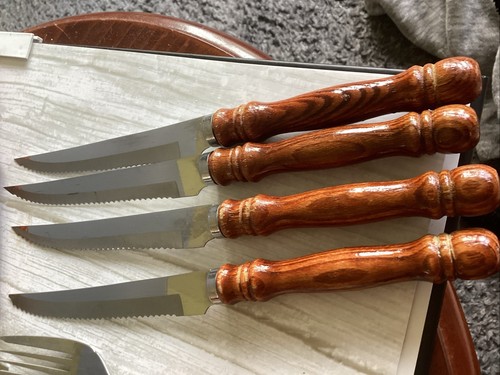 Vintage 70’s Era Taiwan Stainless Wood Handle Silverware Set 16 Pieces Preowned - Picture 2 of 11