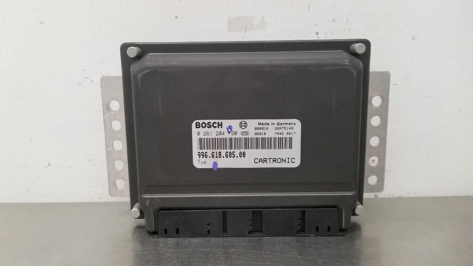 Porsche 911 996 Carrera 2000 3,4 L MT MÓDULO DE CONTROL DEL MOTOR ECM 99661860500 Foto 2 de 4