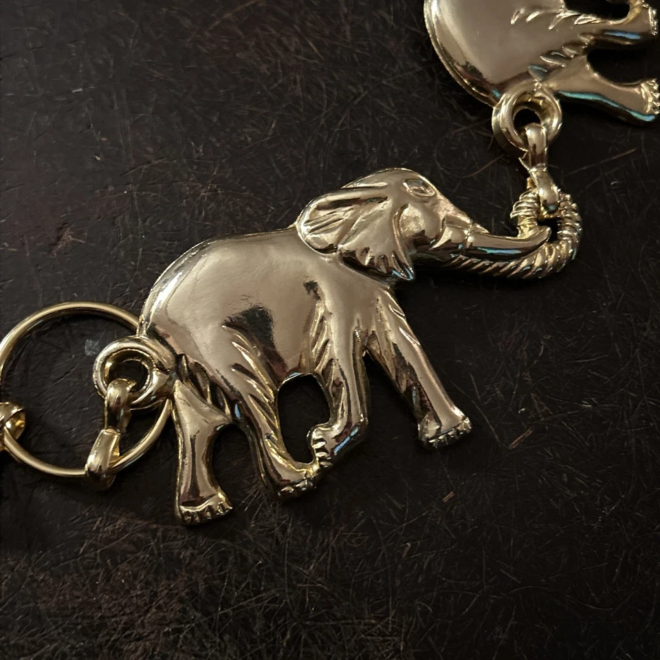 Винтажный пояс-цепочка со слоном ANNE KLEIN золотистый металл с подвеской в виде льва - Изображение 3 из 4