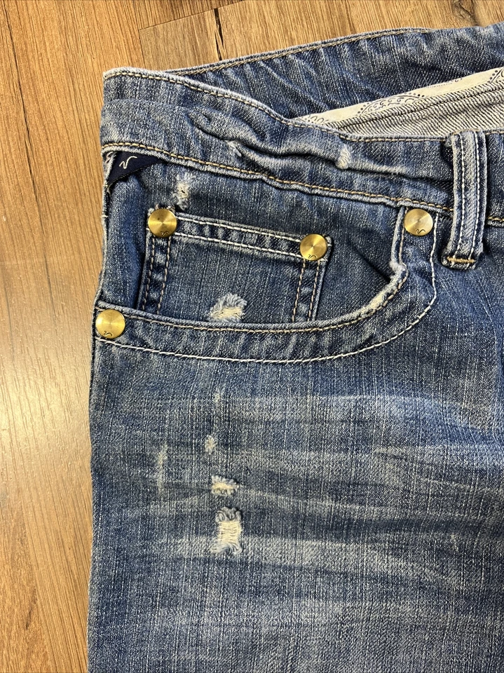 Pantalones cortos para mujer talla 33 recortes bordados bolsillos tiro medio tocador marca 5” ins. Foto 4 de 4