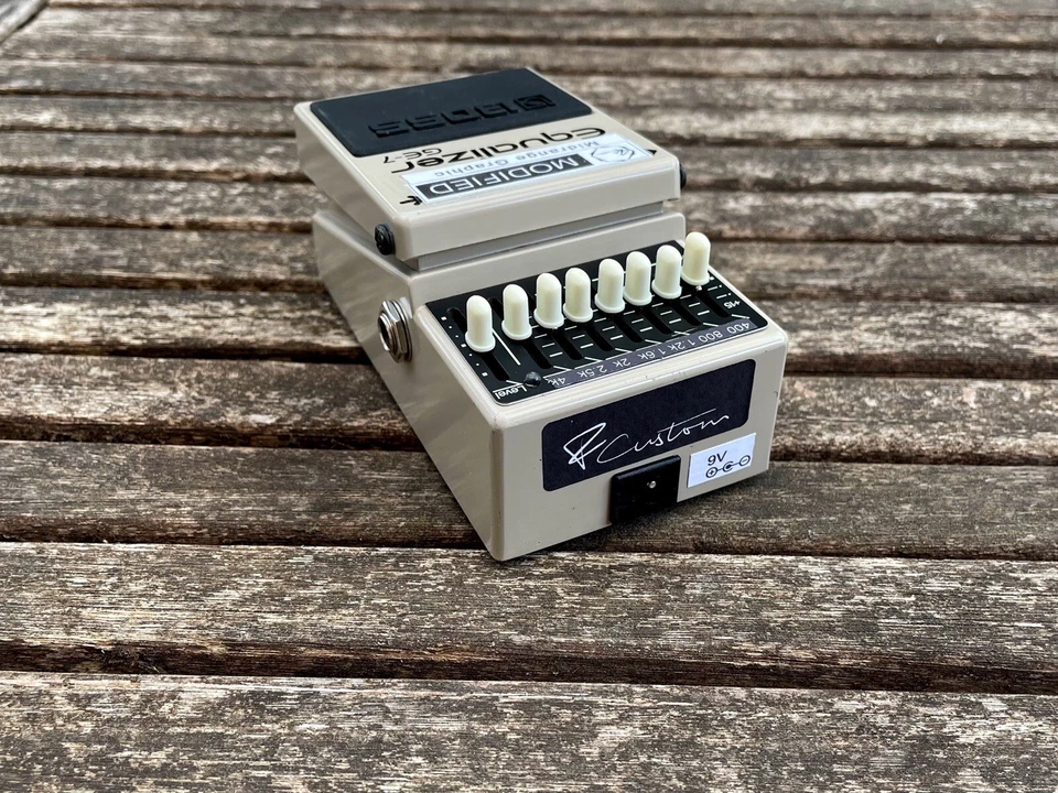Boss GE-7 Equalizer Modded Modified MIDRANGE / Hi-Fi Mod - Image 3 of 4