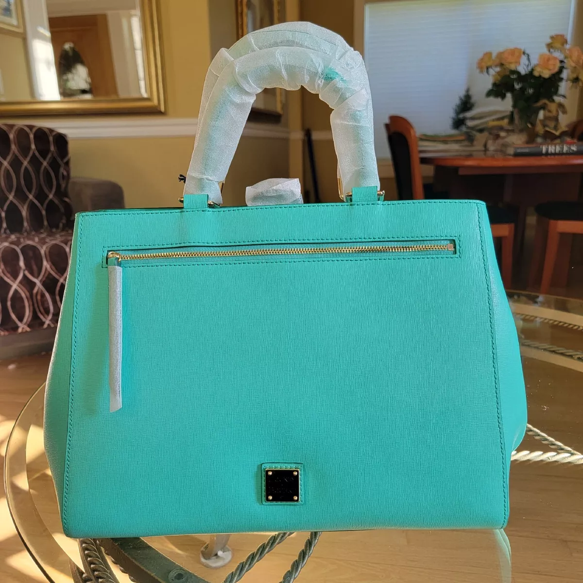 Dooney Bourke NWT Saffiano Zip Satchel
