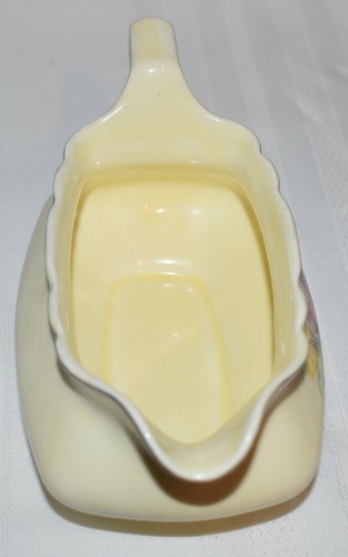 W. S. George Lido Canarytone Mid-century Modern Floral Gravy Boat, 133A - Picture 2 of 4