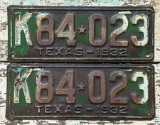 Old 32 TX. Matching Set Of Vintage 1932 Texas Automobile license Plates  K84*023
