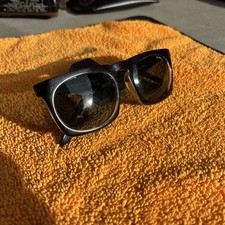 Benetton Men's Sunglasses Vintage 8787 L Very Nice. Italy