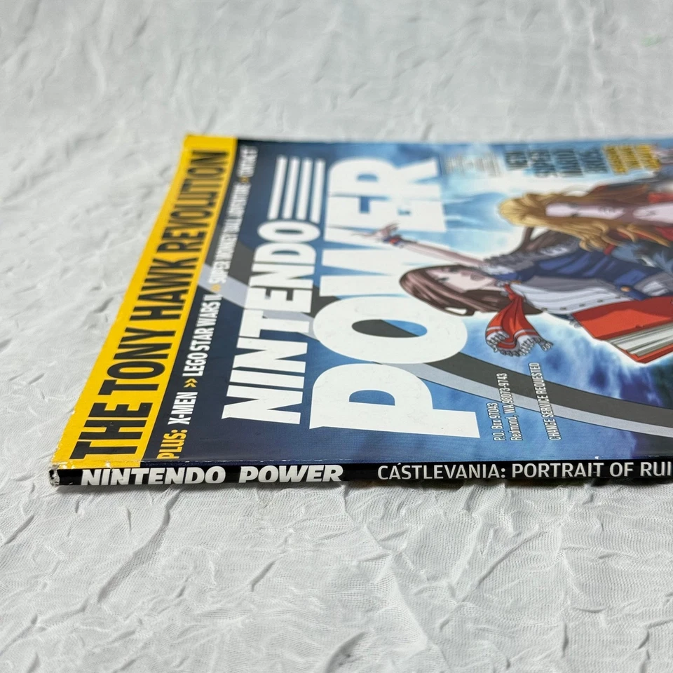 Nintendo Power Magazine Issue 204 June 2006 Castlevania Portrait of Ruin Zelda - Image 3 of 4