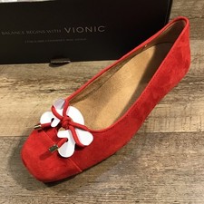 NWB Vionic Klara Women's Size 7.5 Red Suede Ballet Flats