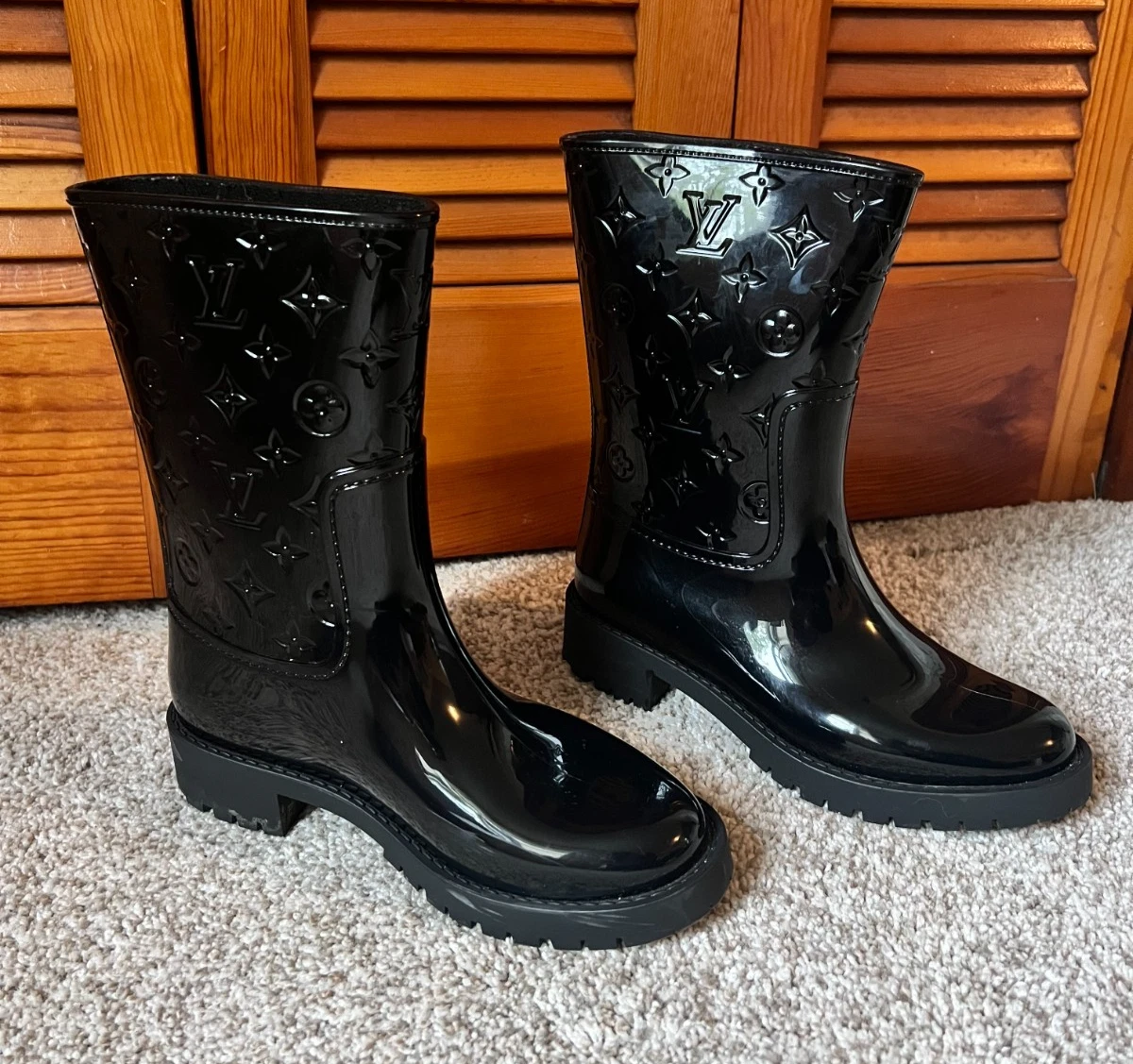 ゆ*か様 Louis Vuitton Botas Negro Gris antr