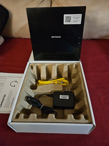 NETGEAR AC 1600 WiFi Cable Modem Router Combo AC1600 - Afbeelding 3 van 5