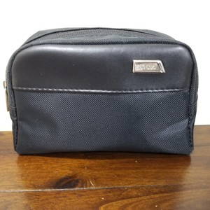 tumi delta toiletry bag