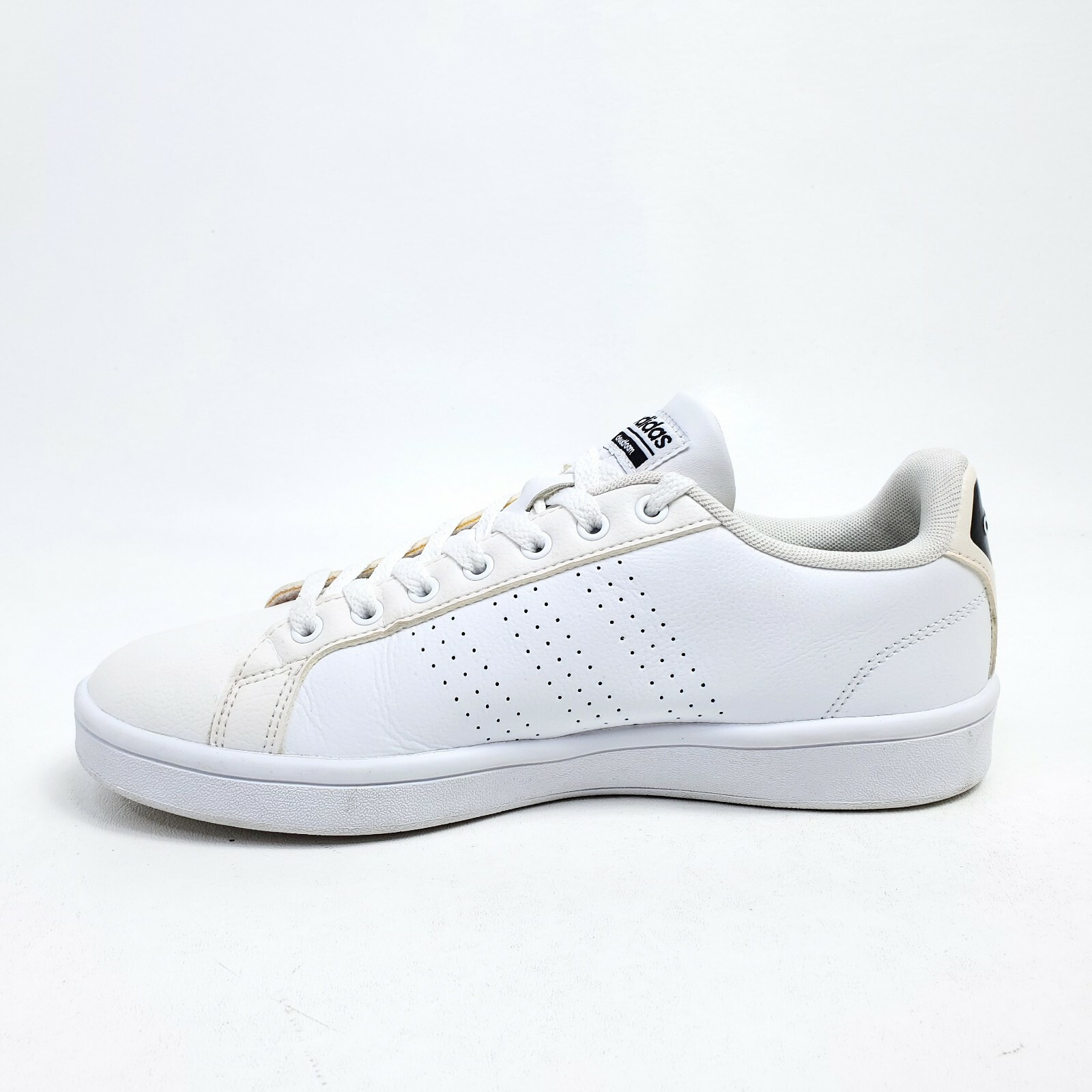 adidas cloudfoam advantage white