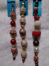 Hildie & Jo 3 Set Of Strung Beads 7" NWT Red/Gold & White/Gold 2017/2018 
