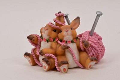 Charming Tails Wee Whispers Close Knit Friends WW-608 Bunnies Pink yarn needles