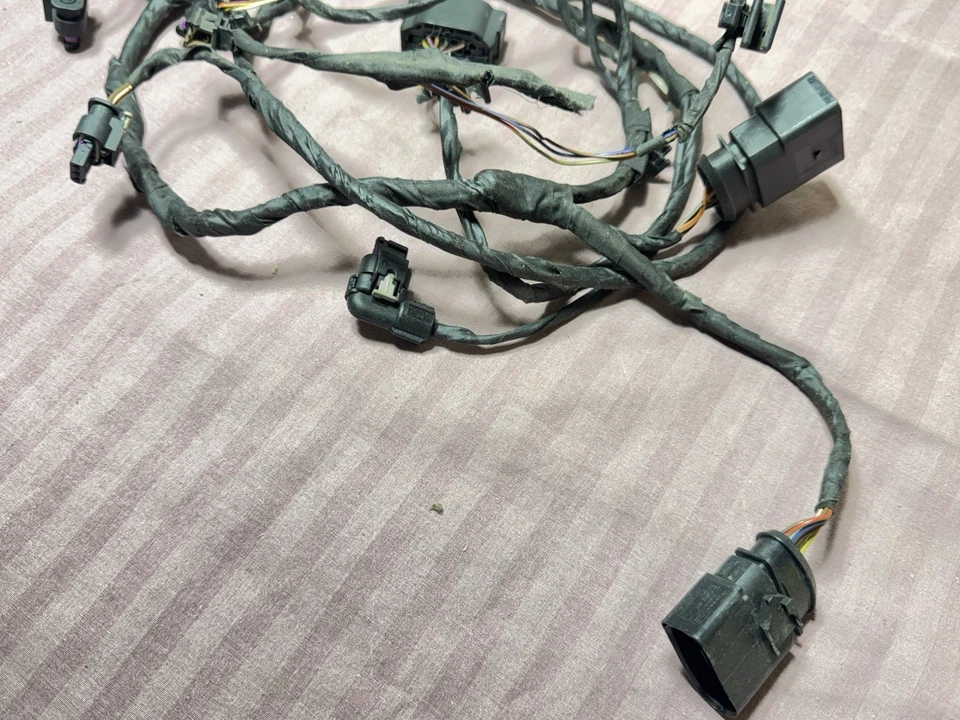 AUDI A8 2015-2018 PARACHOQUES TRASERO CUBIERTA SENSOR CABLEADO ARNÉS OEM Foto 3 de 4