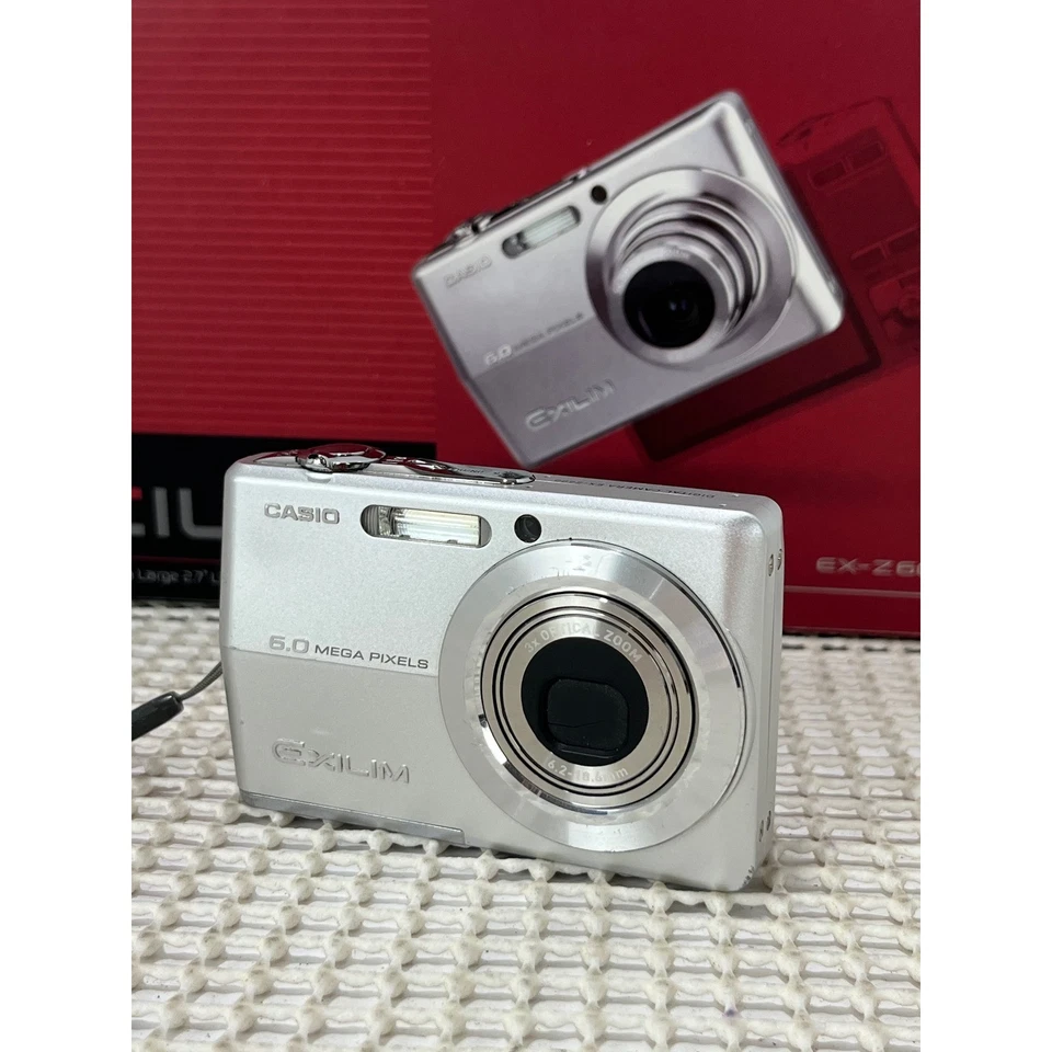 Cámara digital Casio Exilim EX-Z600 6,0 megapíxeles - NUEVA/no probada sin cargador Foto 3 de 4