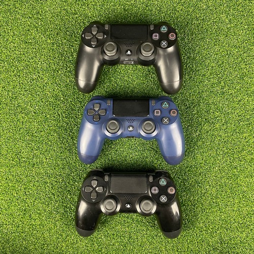 PS4 Wireless Controller 3 Stück - guter Zustand, alle funktionieren einwandfrei