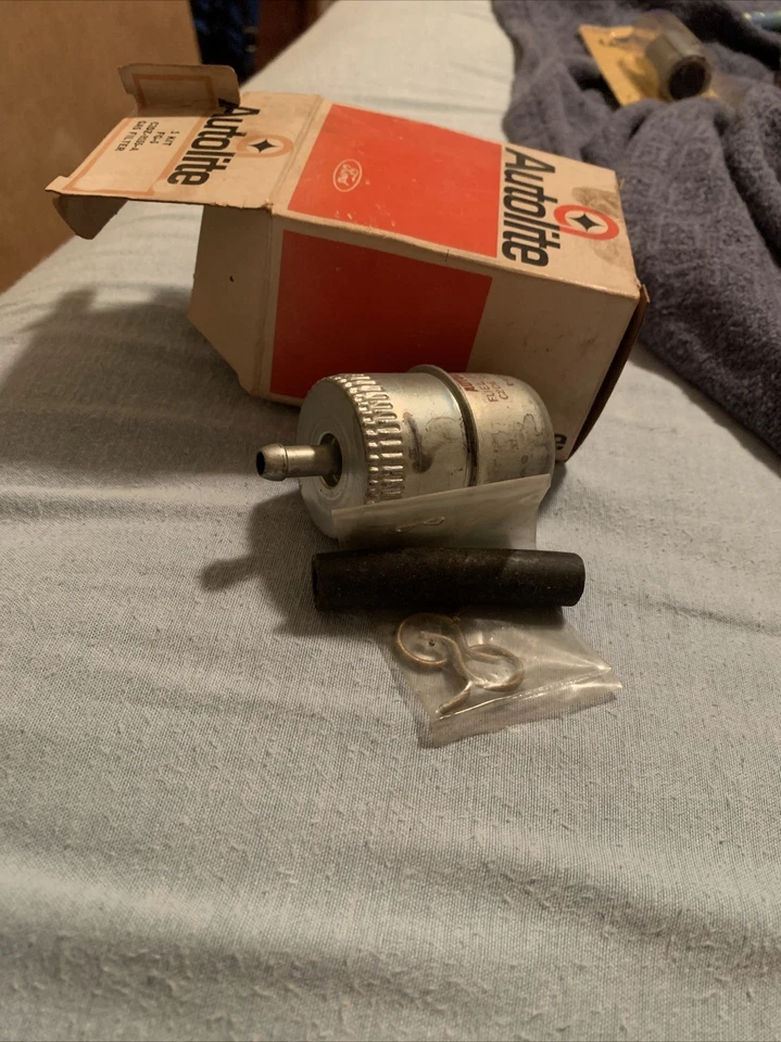 Filtro de combustible Ford Falcon 1962 C2DZ-9155-A nuevo de lote Foto 3 de 3