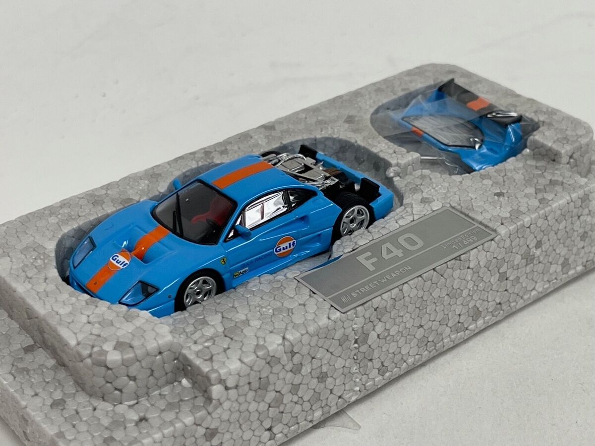 1/64 Stance Hunter Ferrari F40 with Engine detail in Gulf