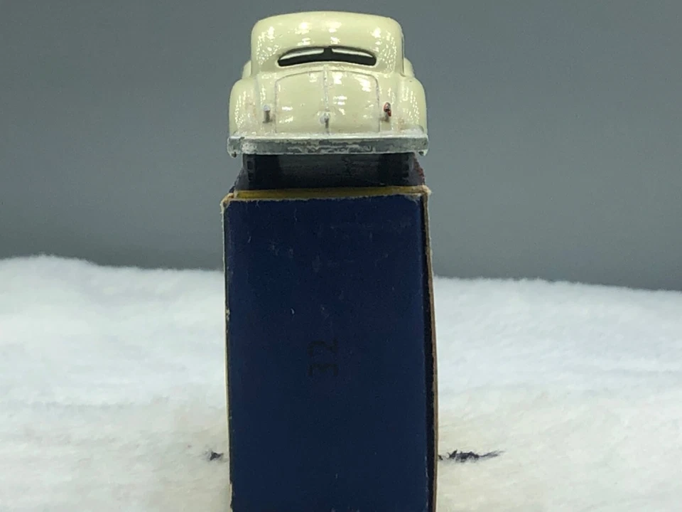 Matchbox Lesney No.32A Jaguar XK 120 Coupe 1957,G.P.W,N,Mint boxed all original - Image 3 of 4