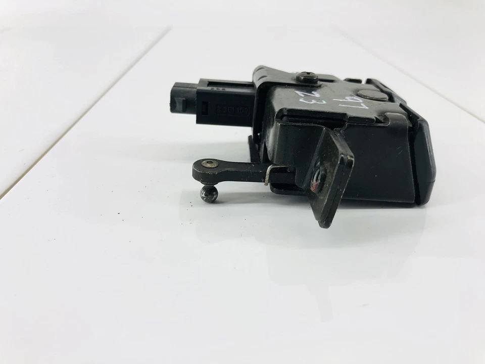 96-02 BMW Z3 MALETERO TRASERO CUBIERTA TAPA BLOQUEO PESTILLO ACTUADOR OEM Foto 3 de 4