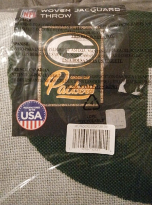 GREEN BAY PACKERS NFL FOOTBALL WOVEN JACQUARD THROW 46''X59'' BRAND NEW IN PACKAGE