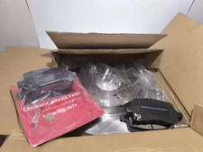 New Car Parts Disc Brake Rotors and Brake Pads Front Rear Disc Brake Pads