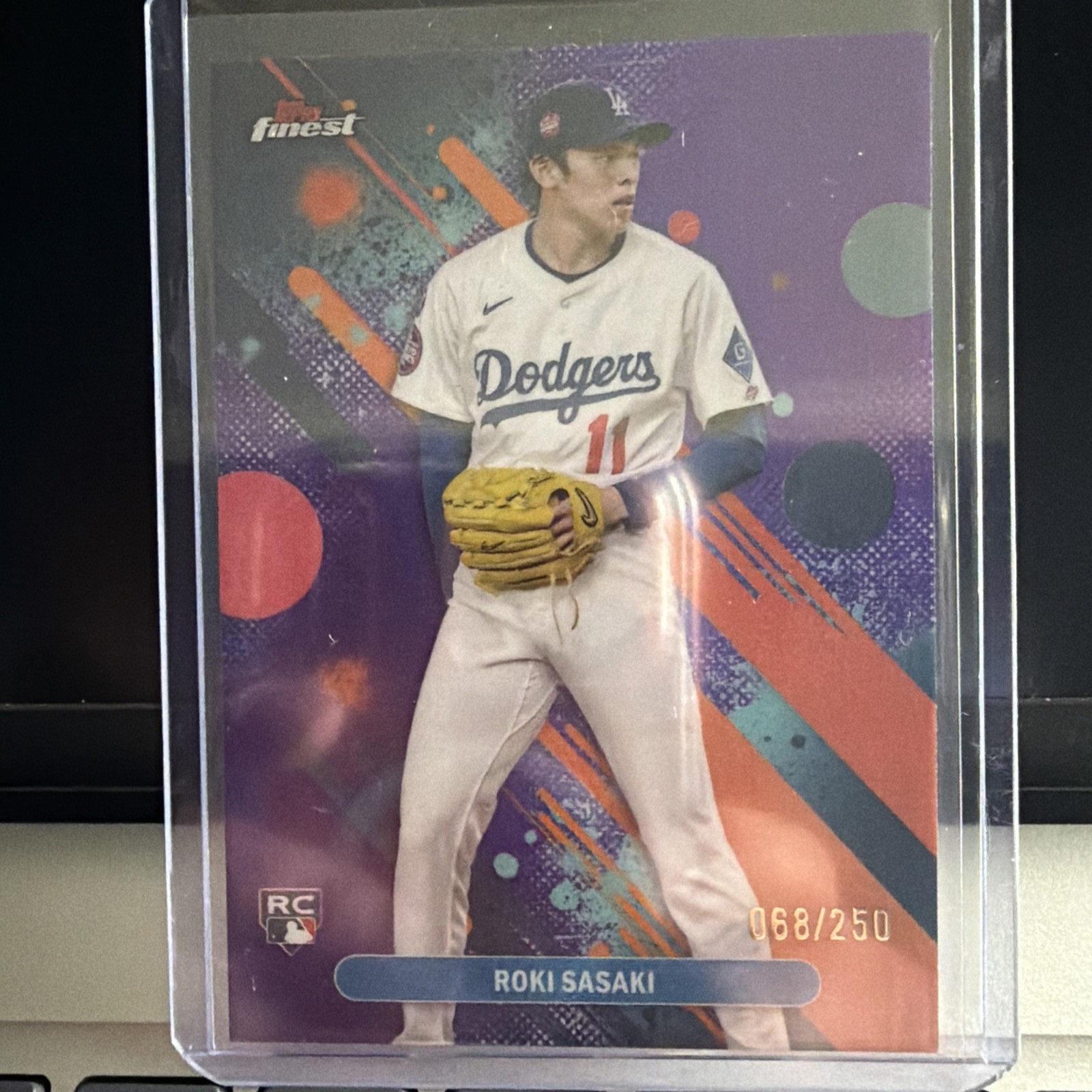 2025 Topps Finest - Common Roki Sasaki #40 Purple Refractor /250 (RC)