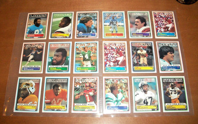 1981 Football LOT OF 18 Majority Very Nice Please Read:   ENA