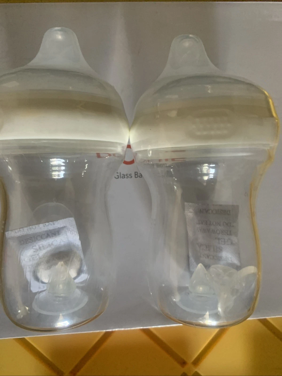DOMIE Glass BABY BOTTLES (2) 5 oz. New In Package - Anti-Colic Design Open Box
