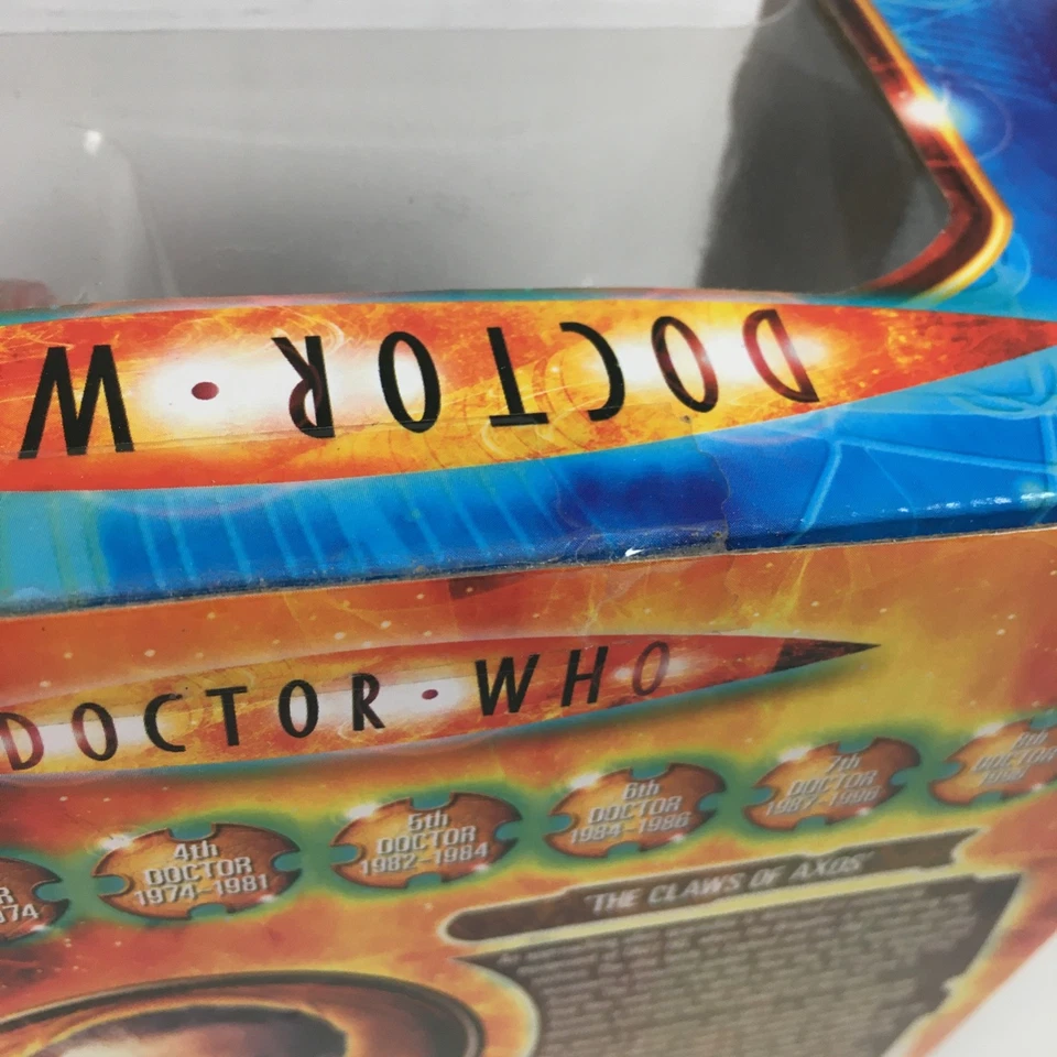 EL MAESTRO Y AXON (Las Garras de Axos, 1971) TERCER DOCTOR QUE FIGURA CONJUNTO 3ER NUEVO Foto 3 de 4