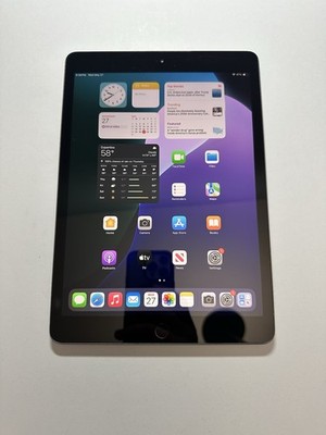 Apple iPad 7th Generation 32GB WiFi Space Gray - Fair Condition