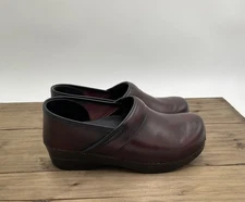 Dansko Professional Womens Size 40 US 9-9.5 Clogs Shoes Red Cordovan Leather
