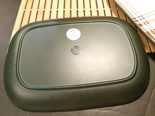2 x HEARTH & HAND MAGNOLIA RED & GREEN HOLIDAY PLAID MELAMINE SERVING TRAYS - Bild 3 von 12