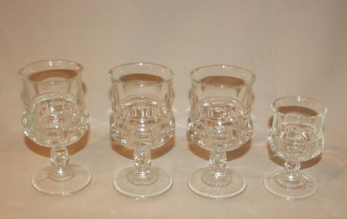 4 Wein Sherry Kelche mit Fuß klar Königskrone Daumenabdruck Wasserglas 2 Größen - Bild 1 von 7