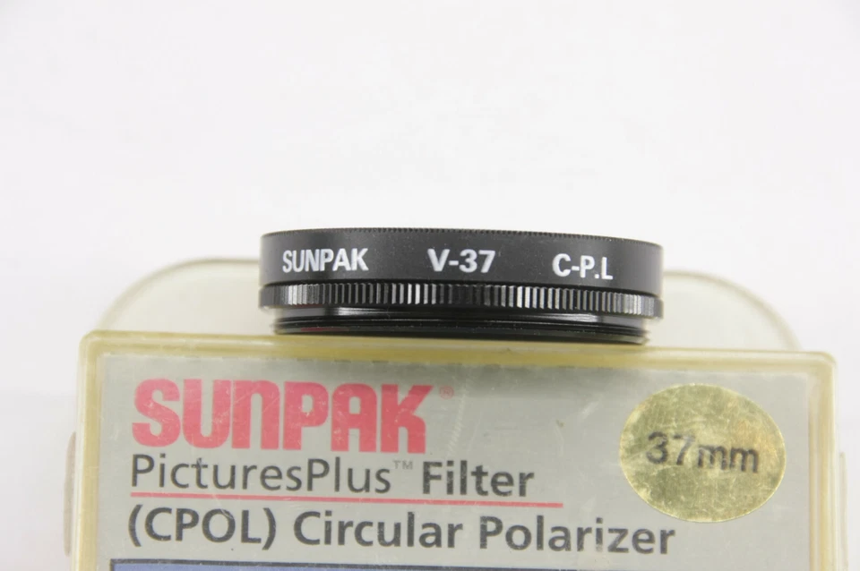 Sunpak 37mm CPOL CF-7051-CPL Polarizer Lens Filter with Box - USED - C967 - Image 3 of 3