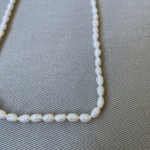 Vintage Fresh Water Pearl 24” Necklace with Silver Tone Engraved Clasp - Picture 2 of 8