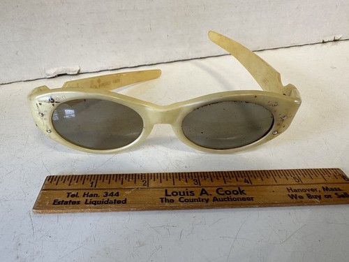 Vintage 1960's Women’s Sunglasses Cool Ray Polaroid 140 Retro Rhinestones Stars