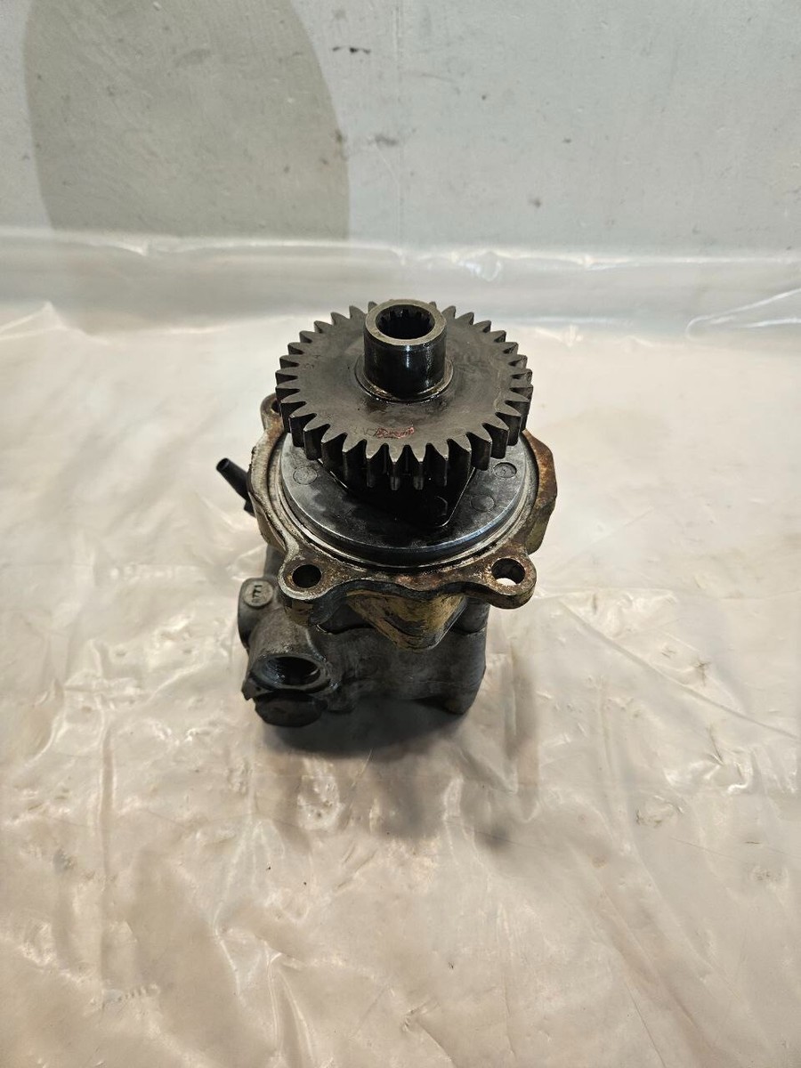 Peterbilt w/ 3406 CAT Engine TRW Power Steering Pump Peterbilt w/ 3406 CAT Engine TRW Power Steering Pump