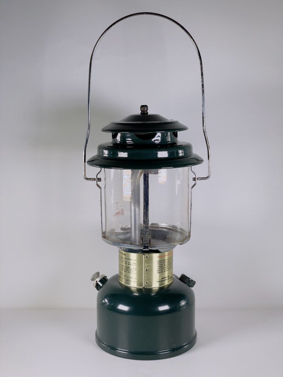 Vintage Coleman Model 290 CLX adustable Camping Lantern with Vintage Coleman Model 290 CLX adustable Camping Lantern with