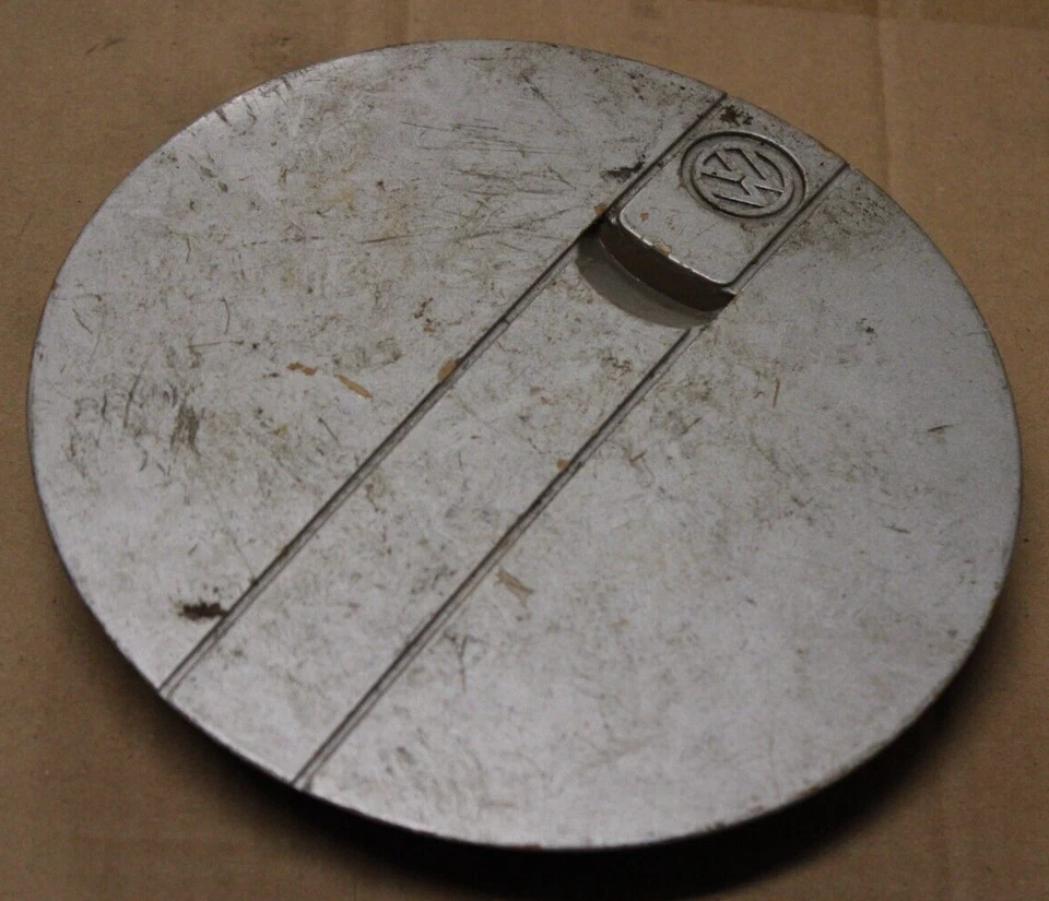 85-92 VW Cabriolet Golf Jetta Scirocco OEM Center Hub Cap 69652 13" 191601151B Foto 3 de 4