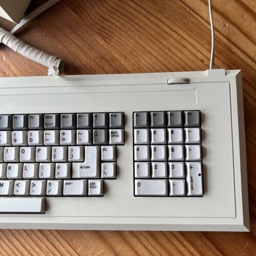 Zenith Data Systems Z-22, Made In 1984, 120/240 V - Picture 17 of 19