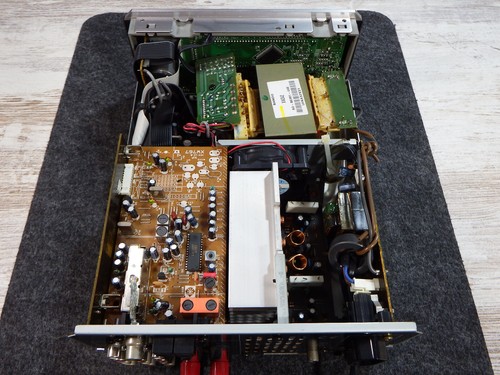 YAMAHA RX-E100 PIANOCRAFT STEREO RECEIVER. SERVICED & TESTED 100 %. AS NEW. - Imagen 11 de 12