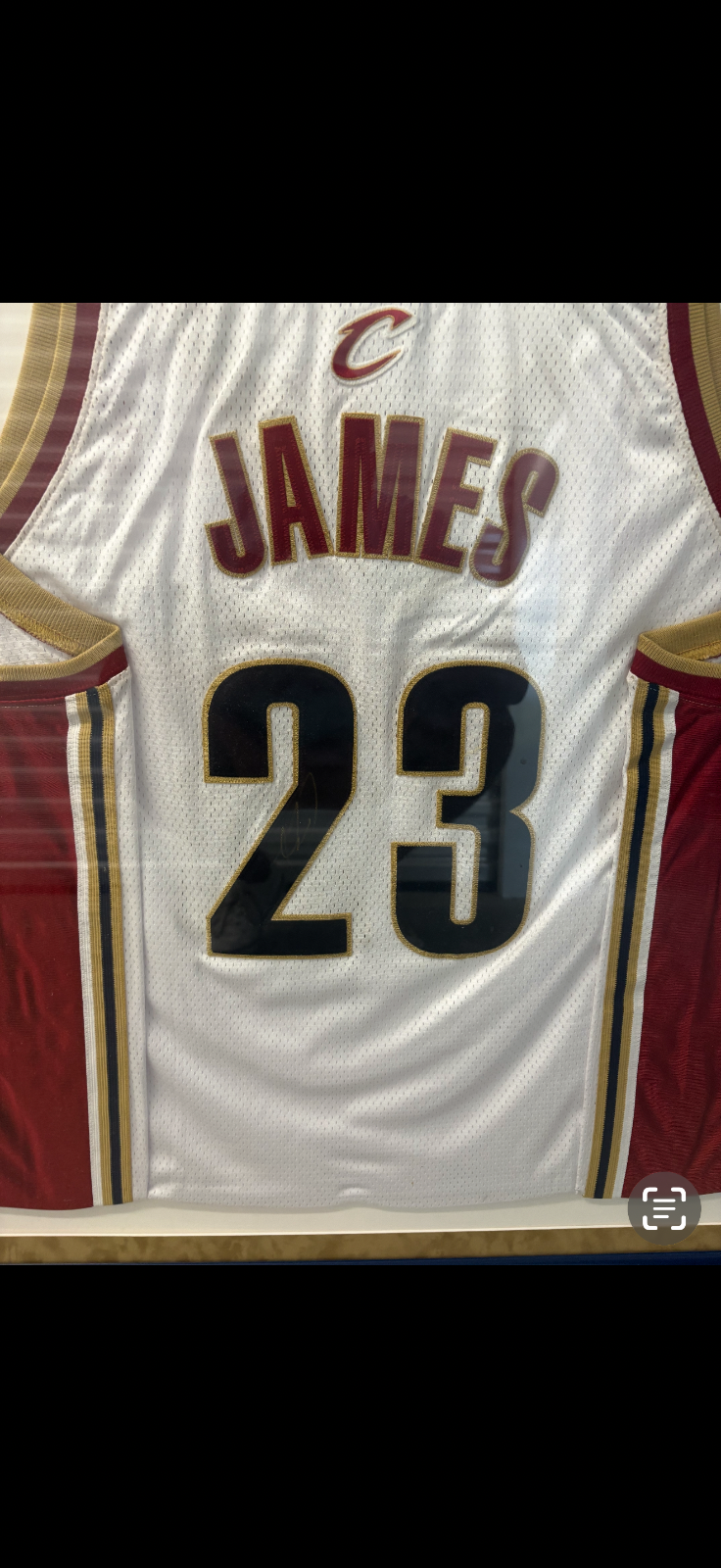 LeBron James Autographed Signed 2007 jersey. PSA 