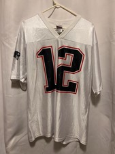 SILVER / WHITE NFL Players TOM BRADY No. 12 NEW ENGLAND PATRIOTS Jersey M Medium