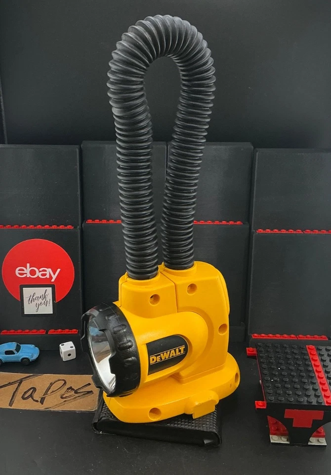 Luz Recargable Dewalt DW919 Sin Batería 18 Voltios Probada Excelente Estado 📦 Foto 3 de 4