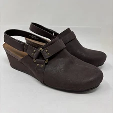 Axxiom Fanatic Womens 10M Brown Nubuck Slingback Hook & Loop Wedge Cushion Clogs